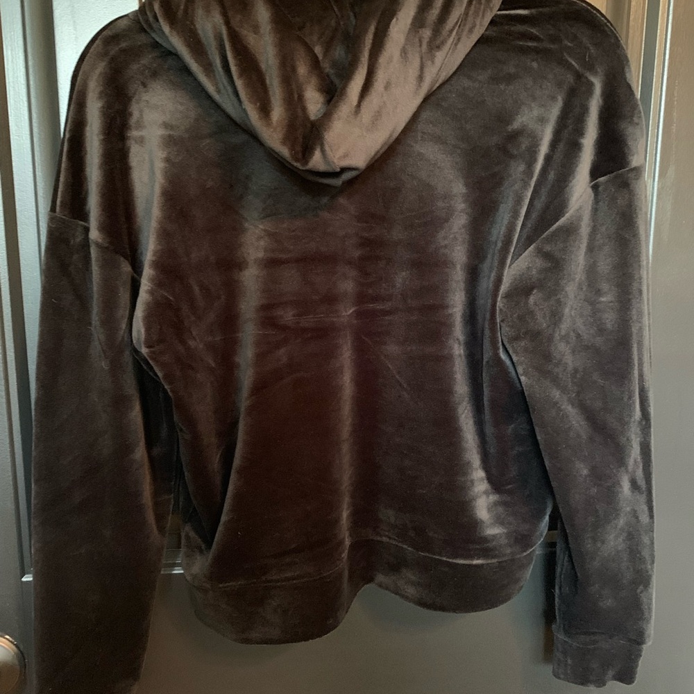 NWT Juicy Couture black velour pull over hoodie - Picture 2 of 4